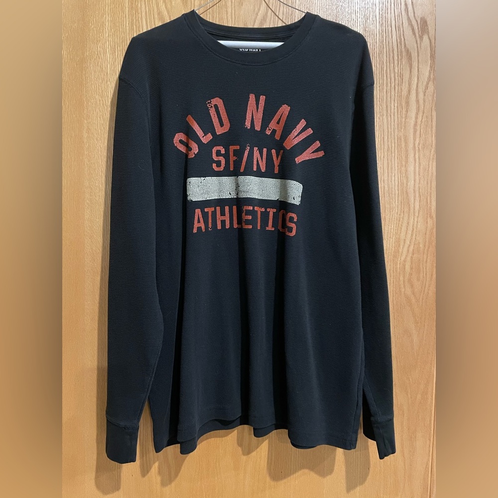 Old Navy Long Sleeve Top w/waffles type thermal material.